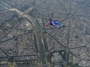 DSC04964 * Belle prsentation de Ronan en plein track entre la Tour Eiffel et l'Arc de Triomphe * 3072 x 2304 * (3.2MB)